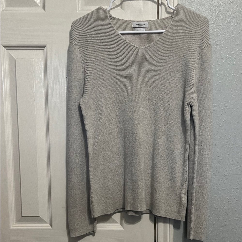 Van Heusen Light Gray V-Neck Women's Sweater
